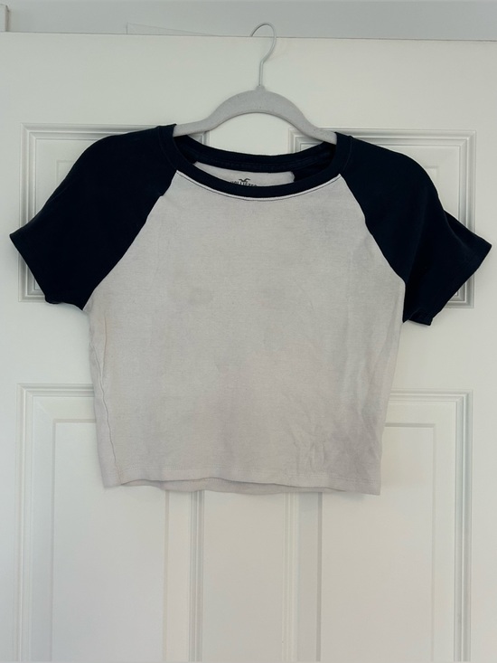 Hollister Tops - Hollister Navy and White Cotton Baby Tee